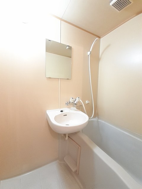 バス・シャワールーム　バス