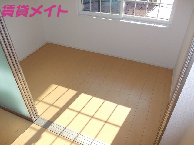 バルコニー　同タイプの部屋写真です。