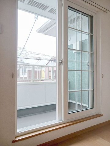 バルコニー　外からの目が気にならないバルコニーで洗濯物が干せます