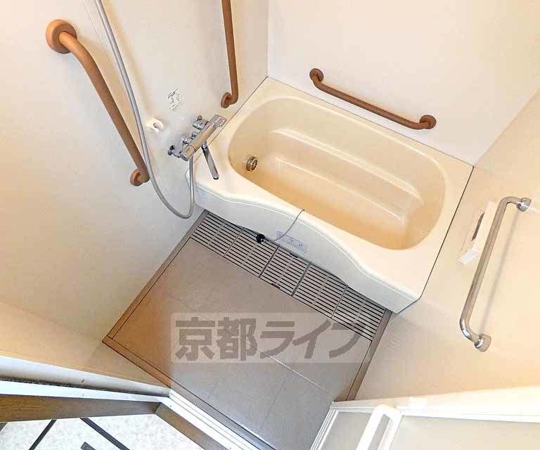 バス・シャワールーム　浴室です。