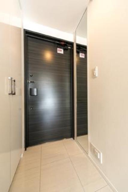 玄関　※写真は同タイプ住戸です。