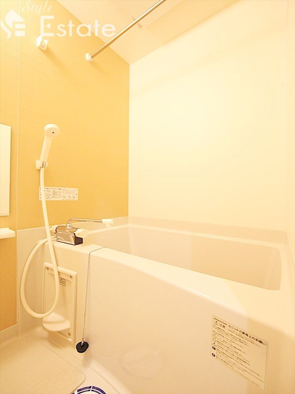 バス・シャワールーム　バスルーム