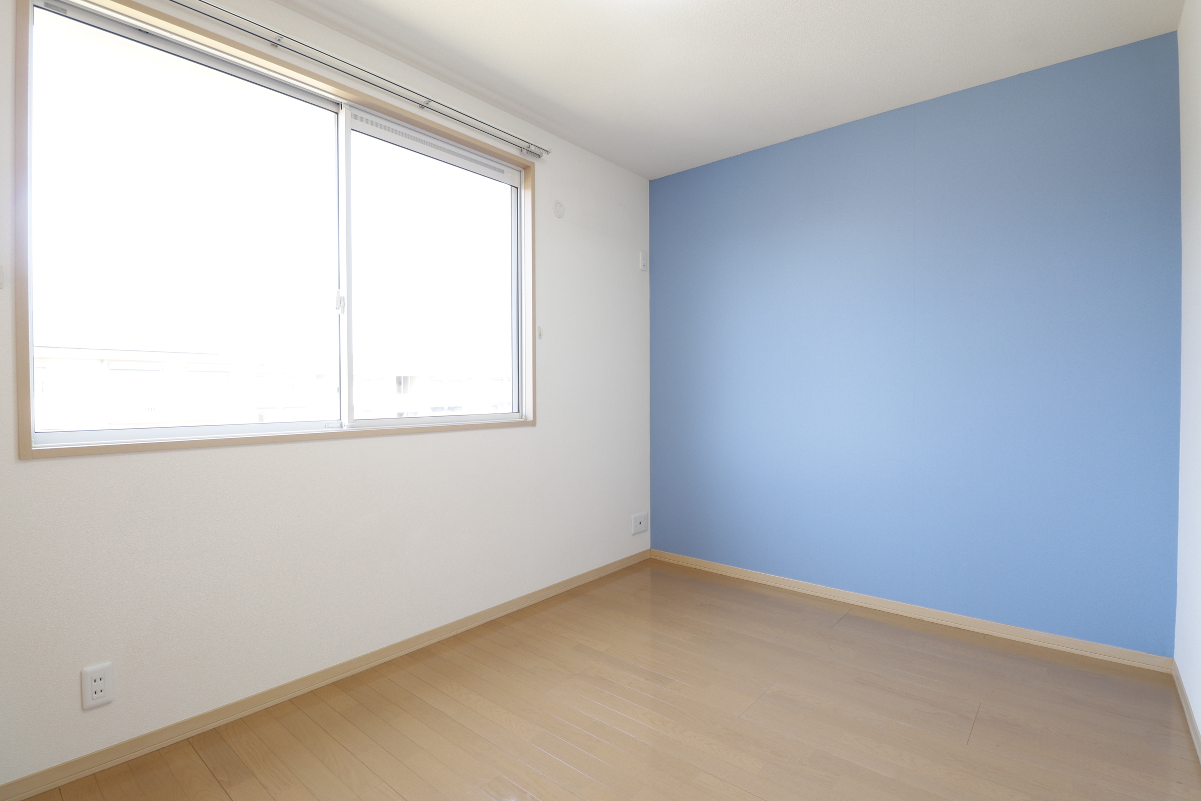 その他　もう一つの洋室です♪