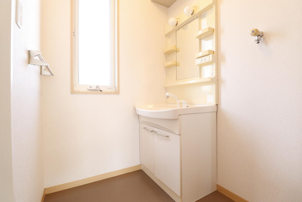 洗面設備　独立洗面台です♪