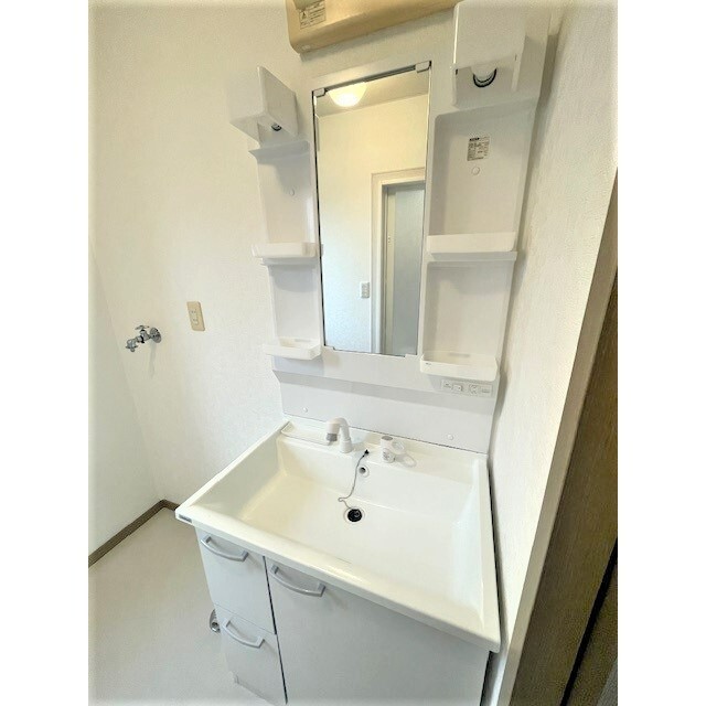 洗面設備　洗面化粧台