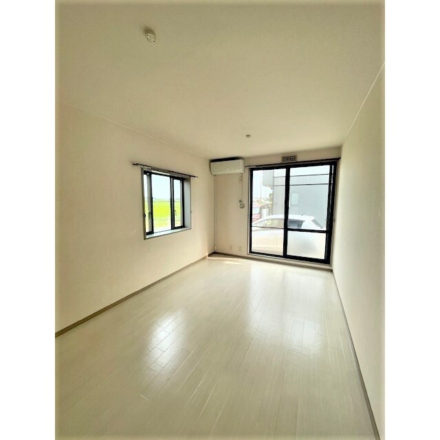 居室・リビング　１階リビング