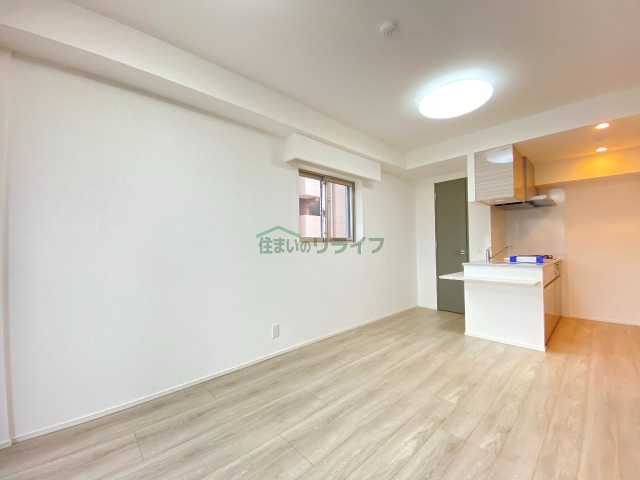 居室・リビング　シーズンフラッツ元浅草４丁目