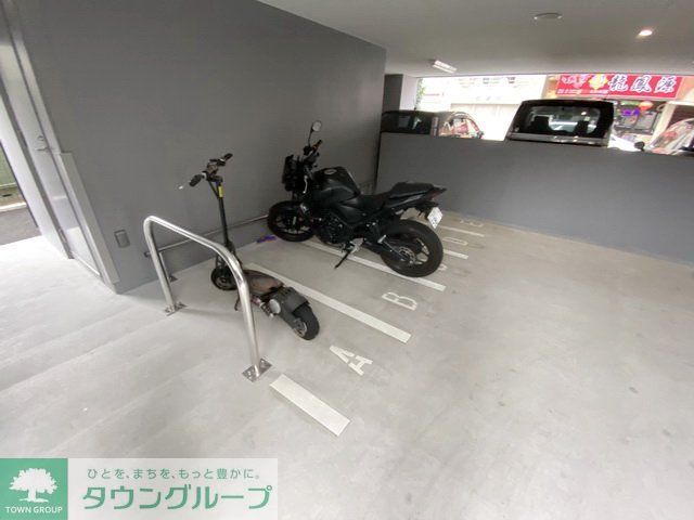 駐車場　駐車場