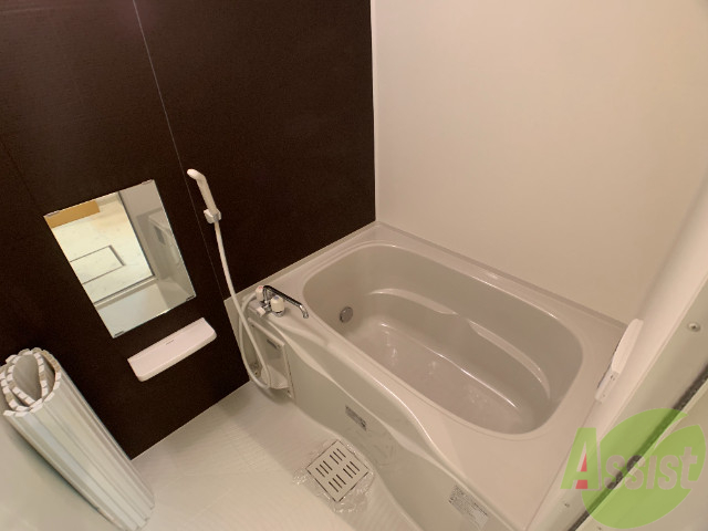 バス・シャワールーム　追焚機能・浴室乾燥付きですので雨の日でも洗濯物が干せます！