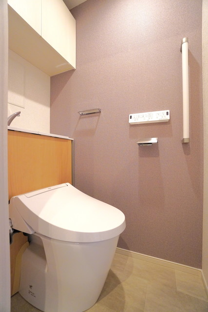 トイレ　※写真は同タイプ住戸です。