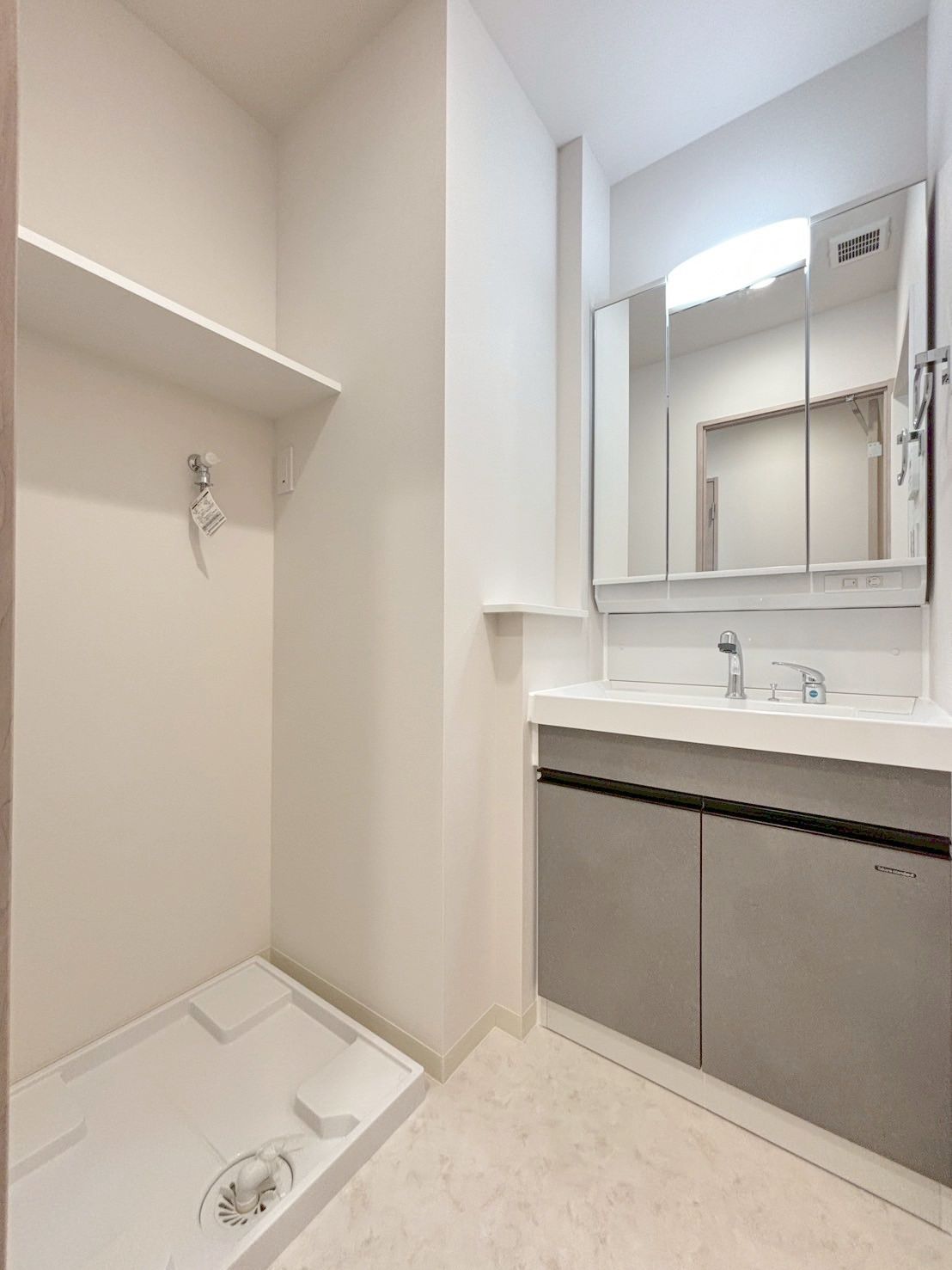 洗面設備　※同シリーズのイメージ写真となります（※写真と実部屋に違いが