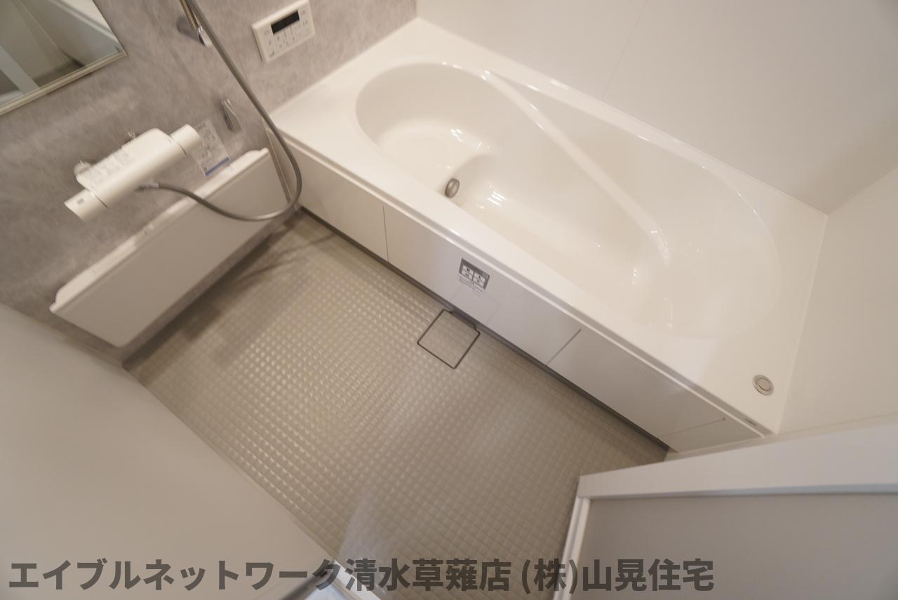 バス・シャワールーム　ゆったり過ごせるお風呂です