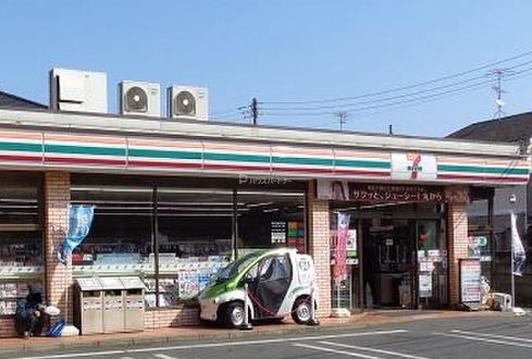 コンビニ　セブンイレブン東船橋4丁目店（コンビニ）まで300m