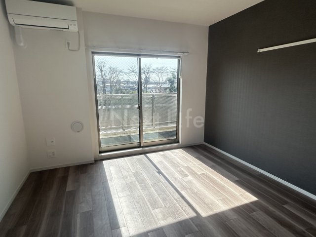 居室・リビング　二番館