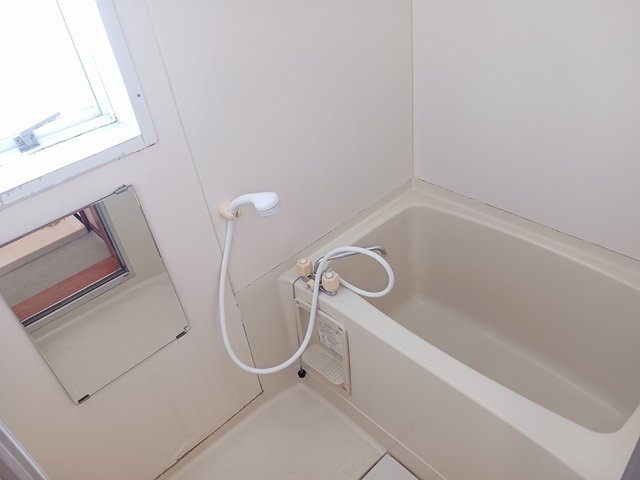 バス・シャワールーム　お風呂です