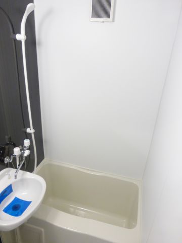 バス・シャワールーム　同タイプ参考写真です。