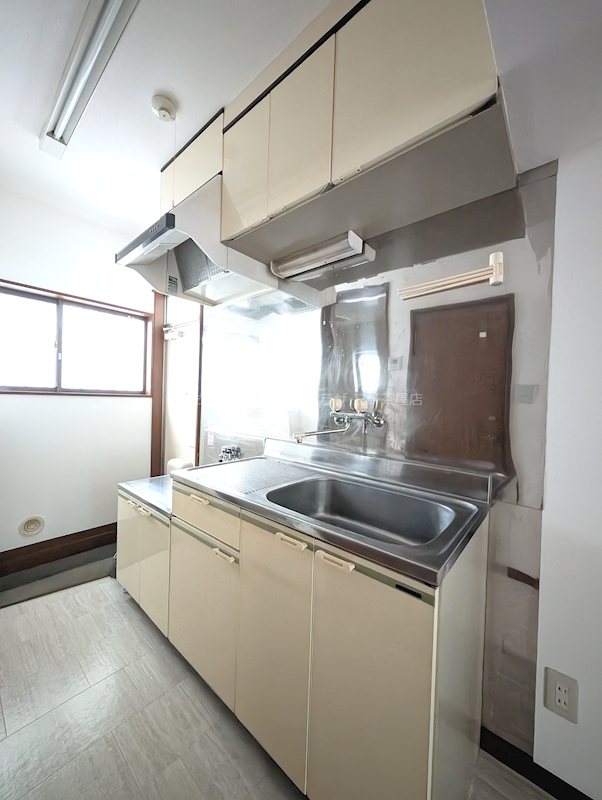 キッチン　※別室参考写真