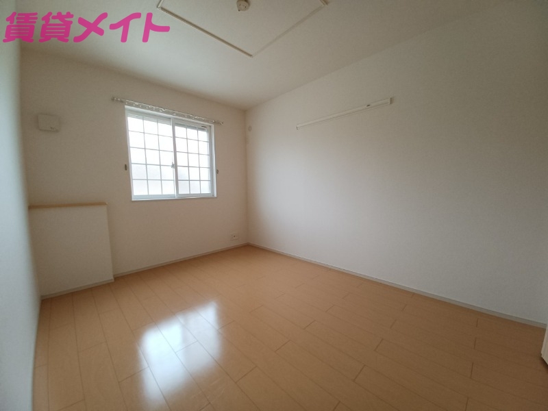 その他部屋・スペース　同型反転部屋写真です。