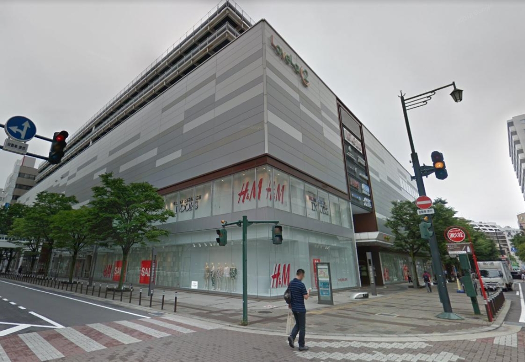 ショッピングセンター　LoveLa2(ラブラ2)（ショッピングセンター）まで518m