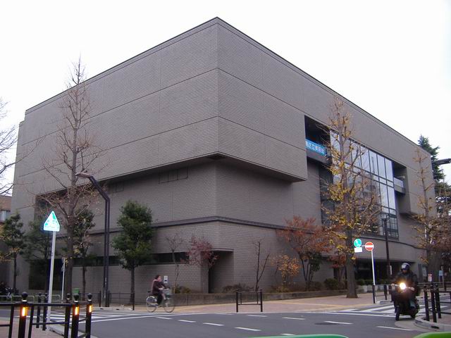 図書館　練馬区立貫井図書館（図書館）まで427m
