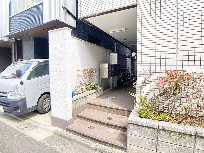 エントランス　エントランス