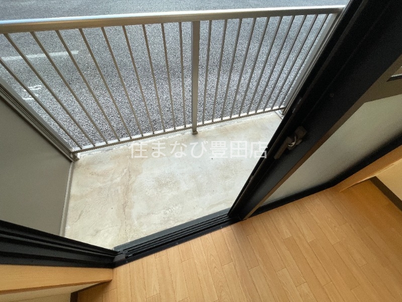 バルコニー　同型別部屋写真