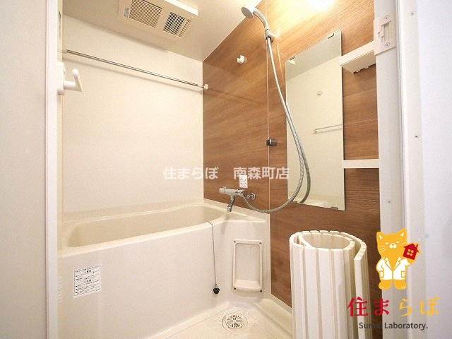 バス・シャワールーム　「見た目じゃなく、心に“しっくりくる”を大切に。」