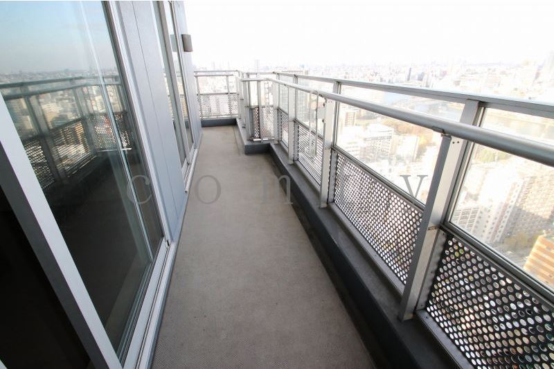 バルコニー　バルコニー