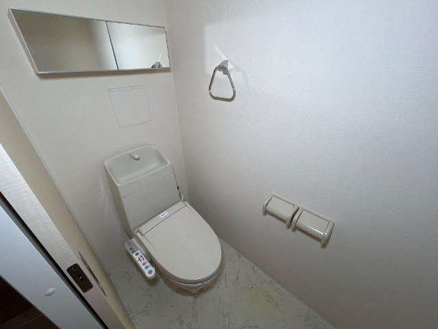トイレ　シャワー付トイレ