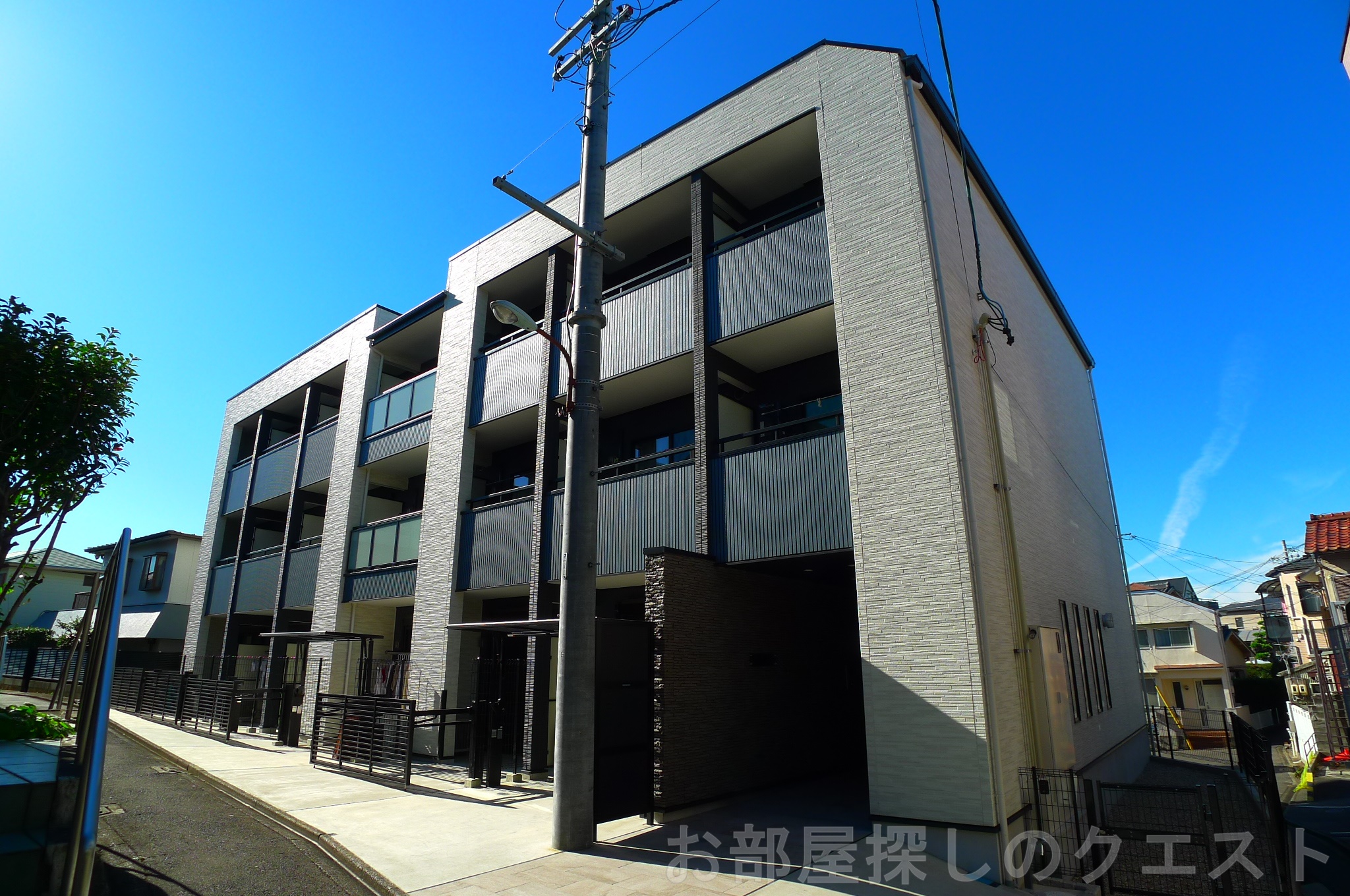 建物外観　オートロック付き★