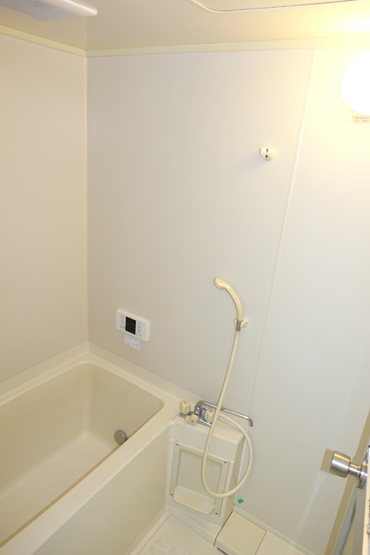 バス・シャワールーム　清潔感のあるバスルーム！