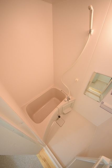 バス・シャワールーム　☆内見のご予約はタウンハウジングまで☆