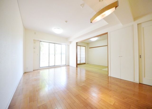 居室・リビング　★★温かみのあるフローリングのお部屋★★