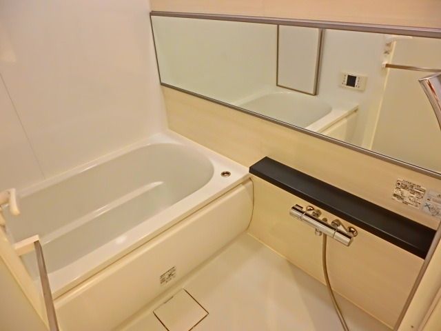 バス・シャワールーム　★ひろびろしたバス空間★