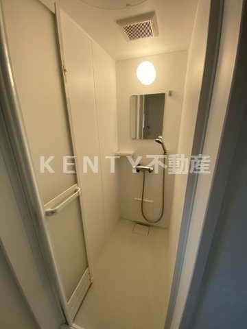 バス・シャワールーム　きれいなシャワールームです