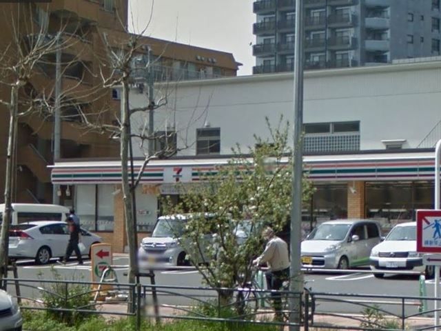 コンビニ　セブンイレブン横浜生麦４丁目店（コンビニ）まで562m