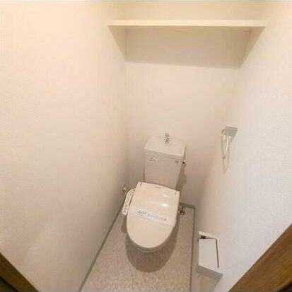 トイレ　※別号室参考写真
