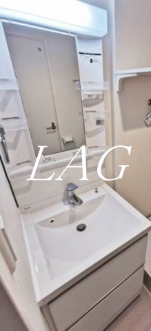 洗面設備　独立洗面台です。