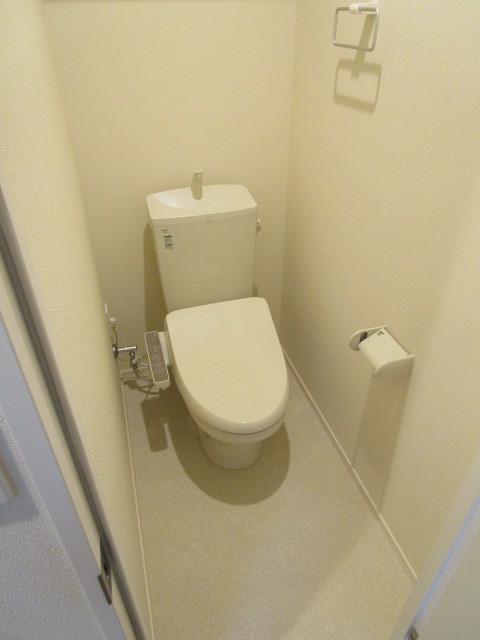 トイレ　★温水洗浄便座★