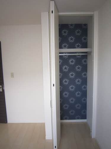 その他設備　西側洋室収納