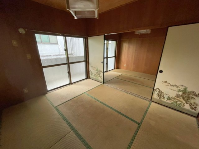 居室・リビング　※別部屋の写真になっております　現状優先です