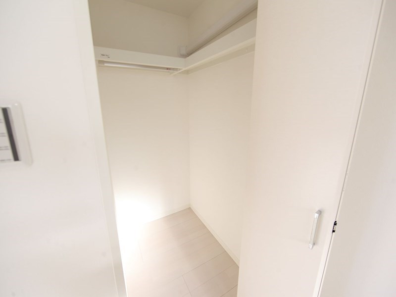 収納　ウォークンクローゼット（収納充実してます）