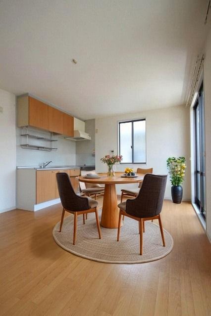 居室・リビング　ＣＧで家具等を配置したもので家具等は含まれません。