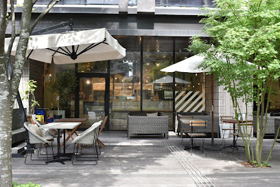 飲食店　クレープとエスプレッソと花束を（飲食店）まで383m