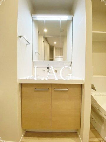 洗面設備　独立洗面台です。