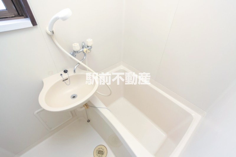 バス・シャワールーム　※同マンション別部屋