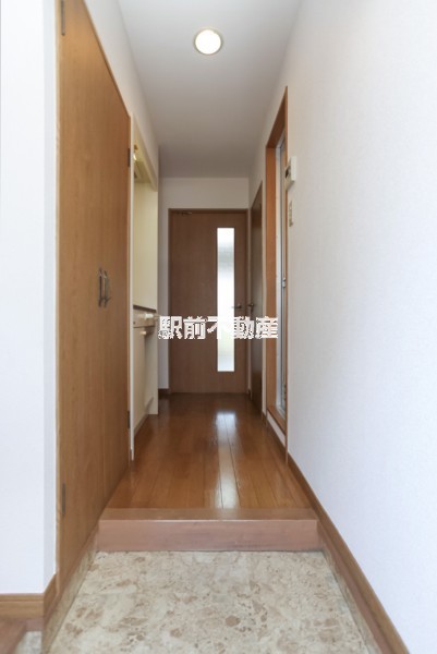 玄関　※同マンション別部屋