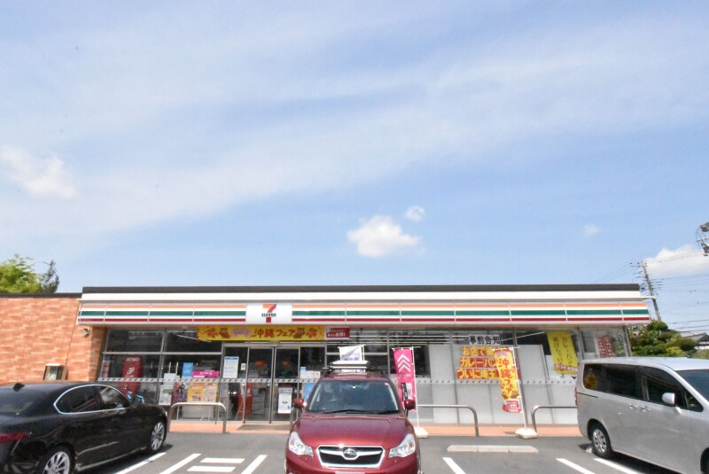 コンビニ　セブンイレブン芝原店（コンビニ）まで247m