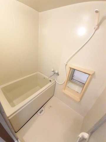 バス・シャワールーム　お風呂です