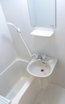 バス・シャワールーム　お風呂で日々の疲れを落としましょう